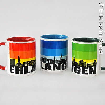 Tasse - versch. Farben | 8,50 € | Tasse - Motiv Skyline, erhältlich in drei Farben, rot, blau, grün
