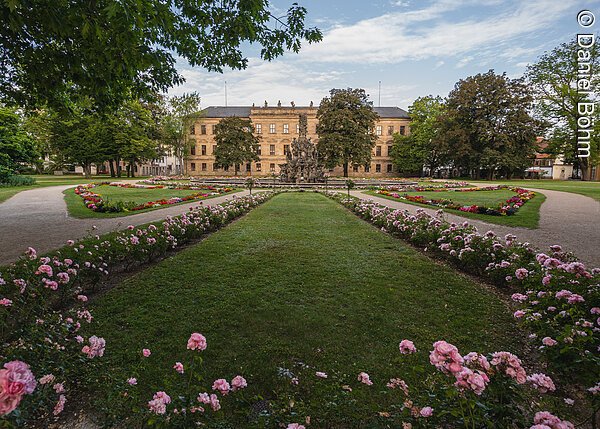 Schlossgarten mit Markgrafenschloss Erlangen